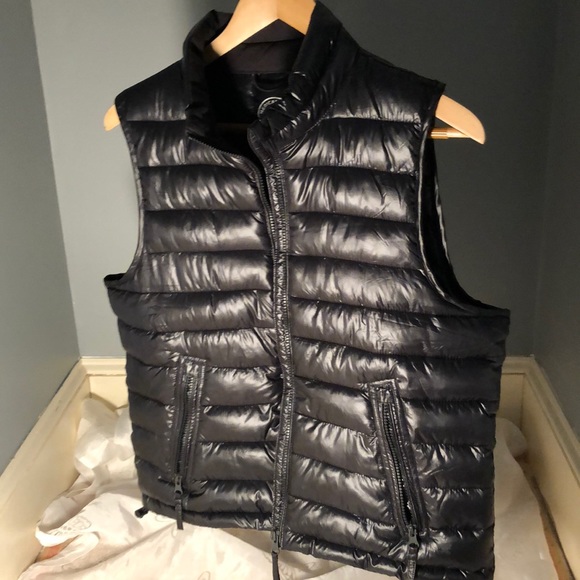 American Eagle Outfitters Jackets & Blazers - American eagle vest